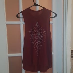 Maroon tank w/ geometric floral design